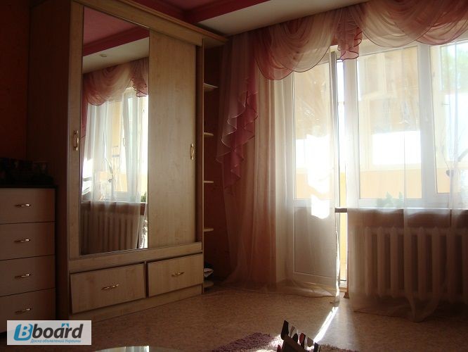 Фото 2. Купите эту просторную 2-х комнатную квартиру на среднем этаже по Днепропетровской дороге