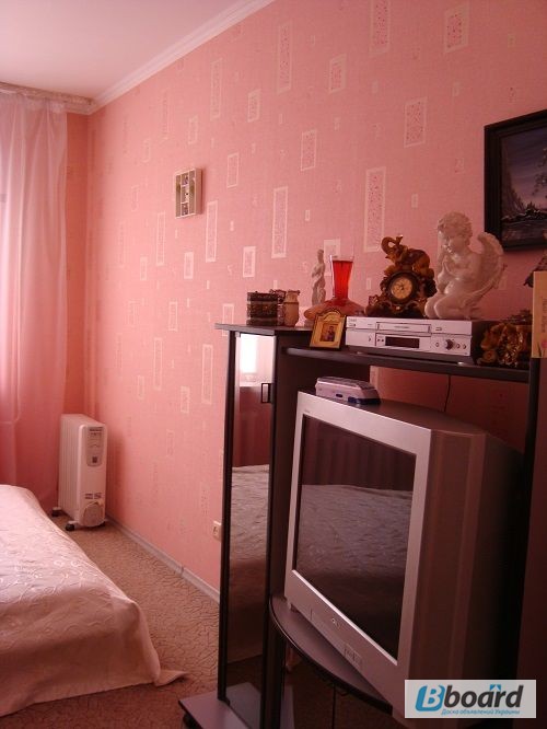 Фото 5. Купите эту просторную 2-х комнатную квартиру на среднем этаже по Днепропетровской дороге