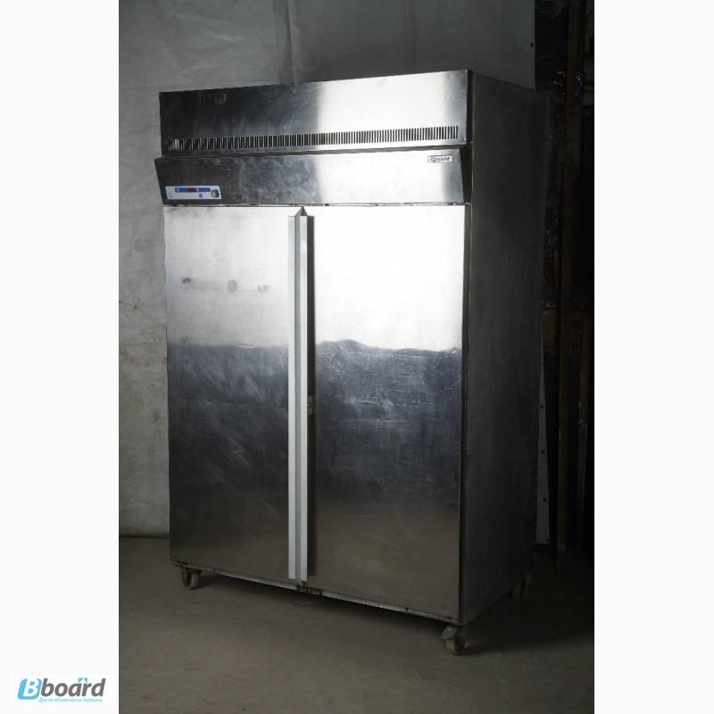 Фото 3. Холодильный шкаф б/у ( однодверные, двухдверные, со стелянными дверьми, распашные)