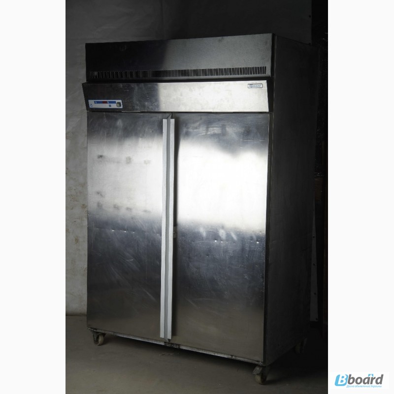 Фото 5. Холодильный шкаф б/у ( однодверные, двухдверные, со стелянными дверьми, распашные)