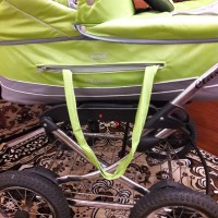 Детская коляска зима-лето. Состояние Идеальное. Крепкая, надежная, проходимая за счет колес