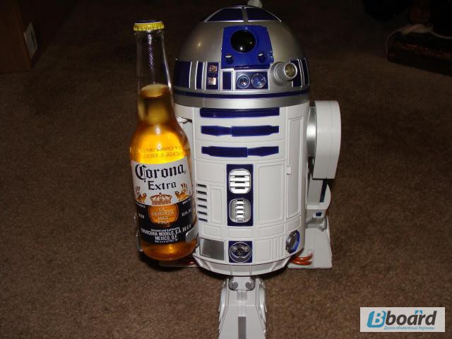 Фото 9. Интерактивный робот R2-D2 с голосовым управлением