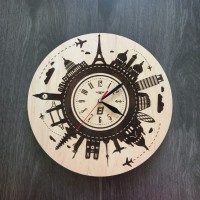 Часы из дерева на стену «Вокруг света»