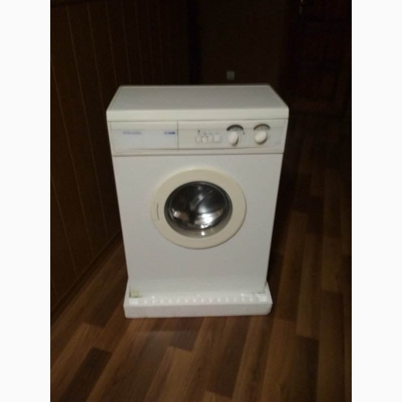 Продам б/у стиральную машинку автомат