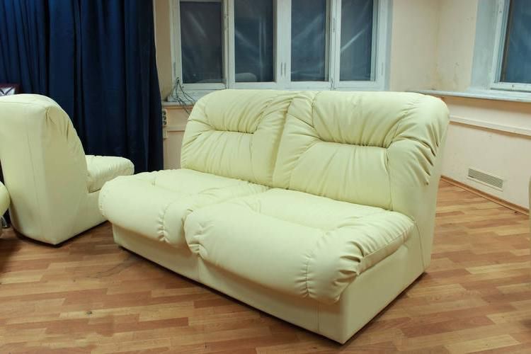 Фото 4. Купить диван для кафе Киев