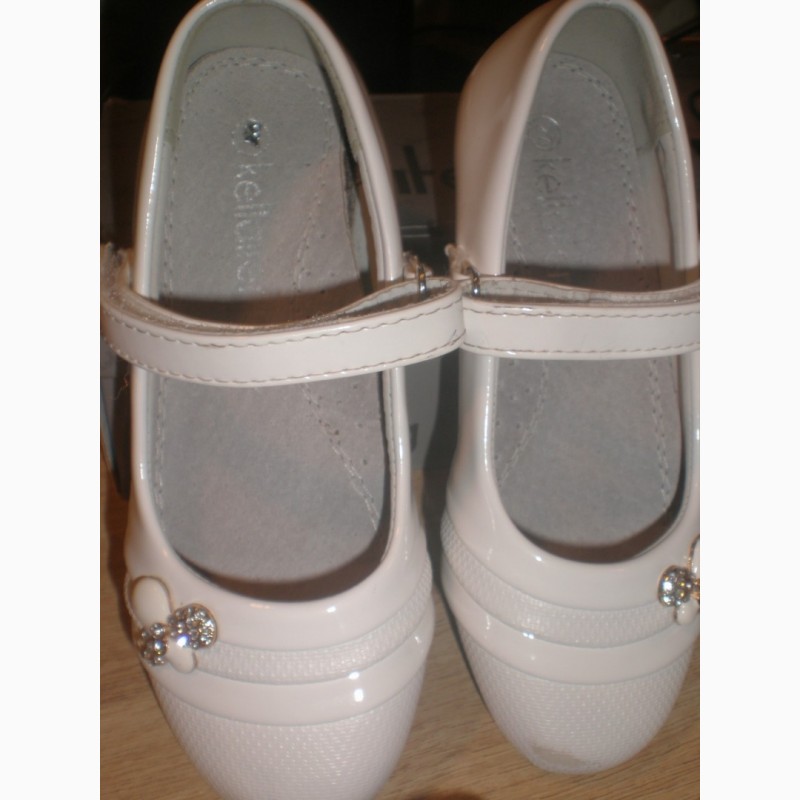 Фото 2. Продам туфли лаковые белые 27 размер, 16, 5 см