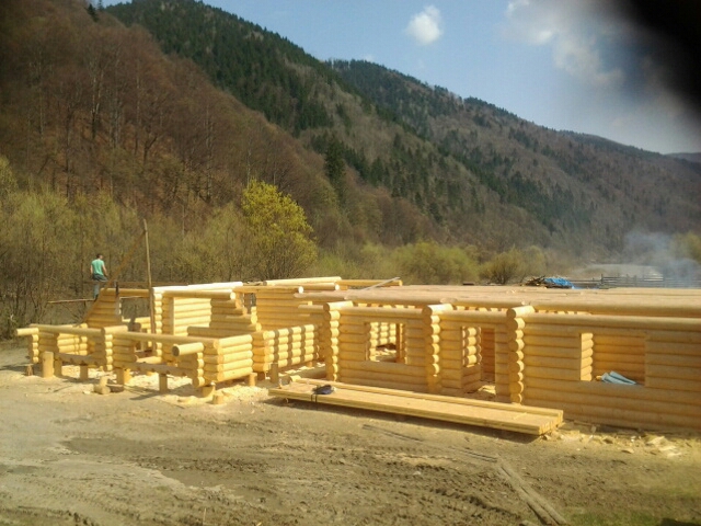 Фото 2. Строительство деревянных домов и бань