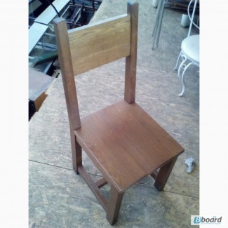 Продам дубовые стулья бу