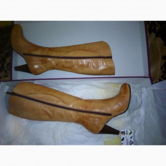 Кожаные сапоги женские с каблуком 38 размер size