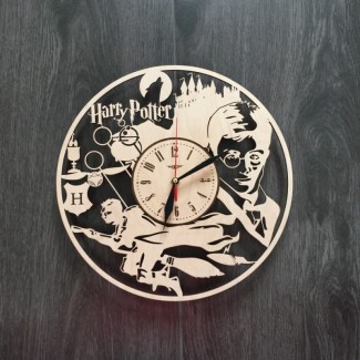 Часы из дерева «Гарри Поттер ночь в замке»