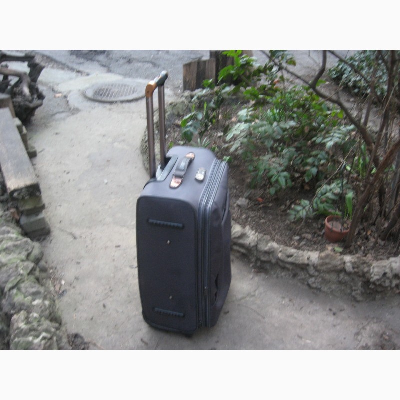 Фото 3. Продам чемодан фирмы MISELY цена 400 грн