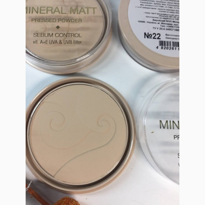 Фото 3. Компактна пудра для обличчя Eva Cosmetics Mineral Matte Powder No22 нова Н1389