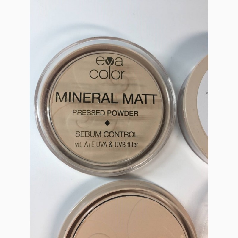 Фото 4. Компактна пудра для обличчя Eva Cosmetics Mineral Matte Powder No22 нова Н1389
