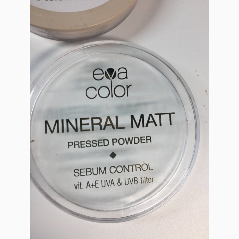 Фото 6. Компактна пудра для обличчя Eva Cosmetics Mineral Matte Powder No22 нова Н1389