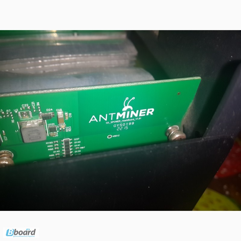 Фото 3. Срочно продам BITCOIN Antminer S5 Hash Rate 1155-1400 Gh-s
