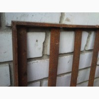 Продам ограду металлическую (по цене металлолома)