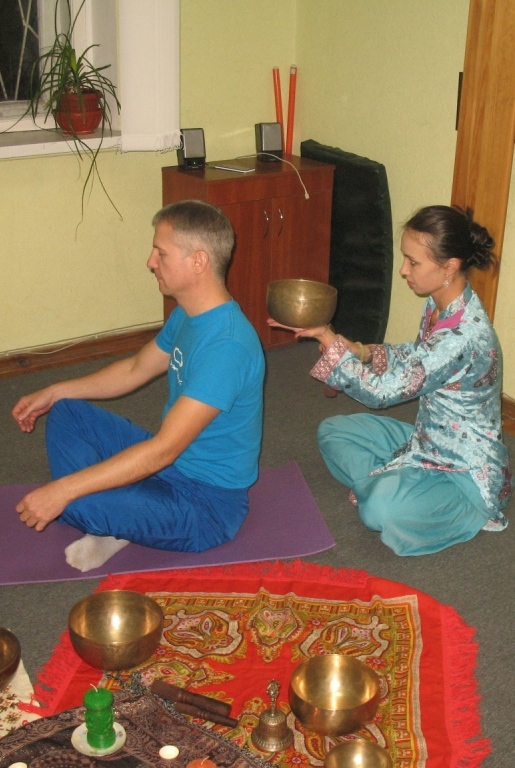 Фото 3. Биорезонансная терапия тибетскими чашами, лечение звуком в Запорожье