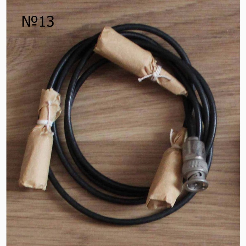 Фото 3. Разные фирменные кабельные перемычки с разъёмами BNC, SMA и др