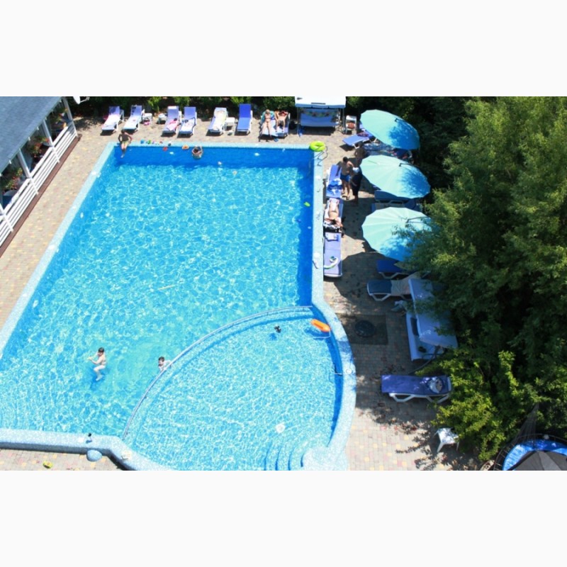 Фото 2. Вилла Санторини - отдых в Затоке европейского уровня. Отель в Затоке с бассейном