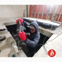 Люк із амортизаторами. Броневик Дніпро