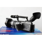 Продам видеокамеру SONY Dcr-Vx2100E c CANON WD-58 0,7