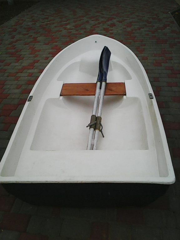 Фото 8. Лодка стеклопластиковая Малыш, 2, 5 м