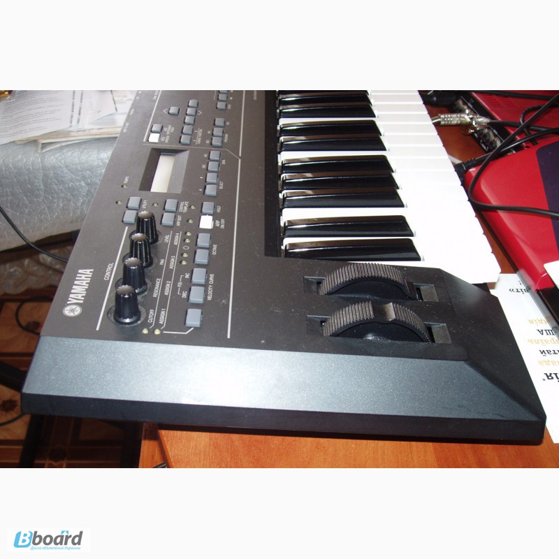 Фото 3. MIDI клавиатура YAMAHA KX-25 в Идеальном Состоянии