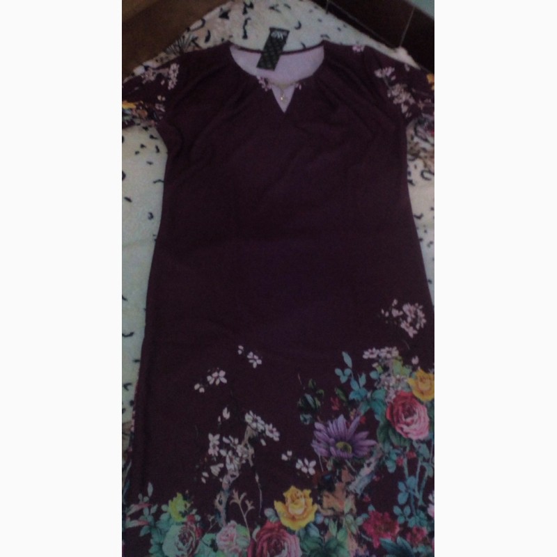 Фото 9. Платья демисезонные зеленого и пурпурного цвета с коротким рукавом/сукні