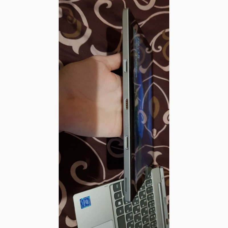 Фото 3. Планшет трансформер Lenovo IdeaPad Miix 320 4/128GB + Чехол