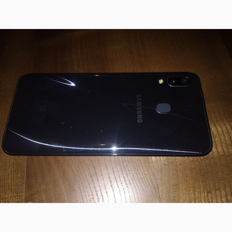 Фото 4. Продам Samsung A30 32gb Black в хорошем состояние с адаптыром и usb