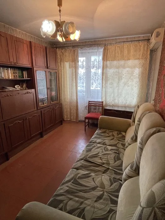 Продам 3х комнатную квартиру на ж/м Солнечный по ул. Малиновского