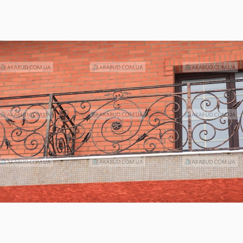 Фото 17. Ковані та зварені балконні перила (огорожі для балкона)