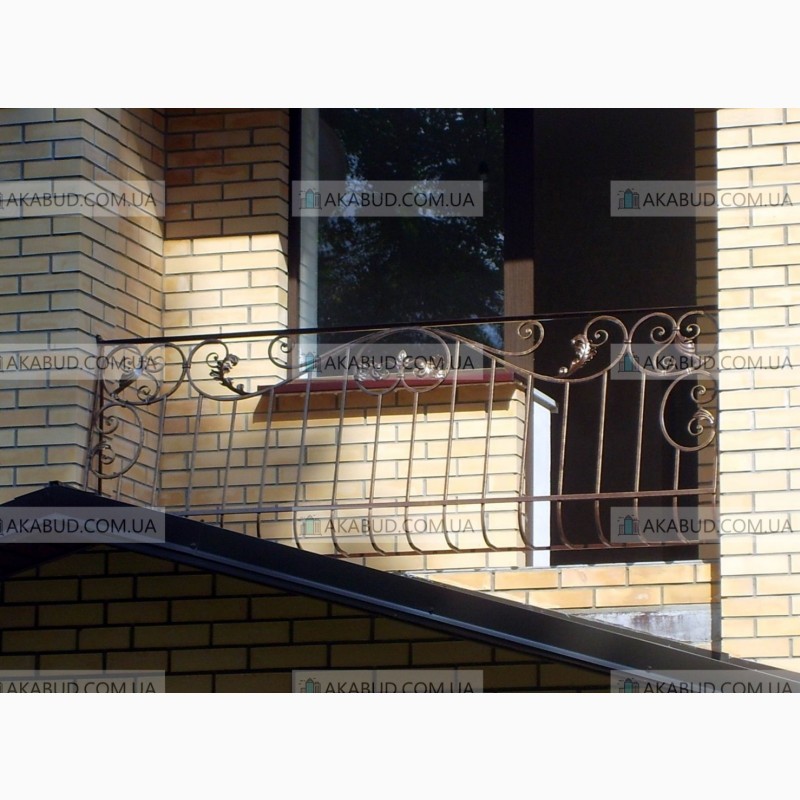 Фото 7. Ковані та зварені балконні перила (огорожі для балкона)