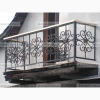 Ковані та зварені балконні перила (огорожі для балкона)