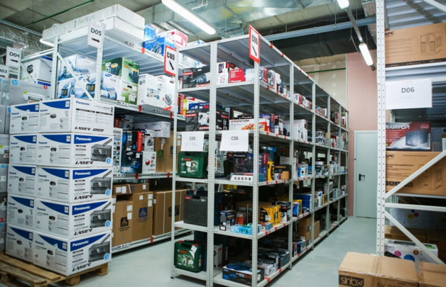 Фото 2. Работа на складе электроники в Праге. Работа в Чехии