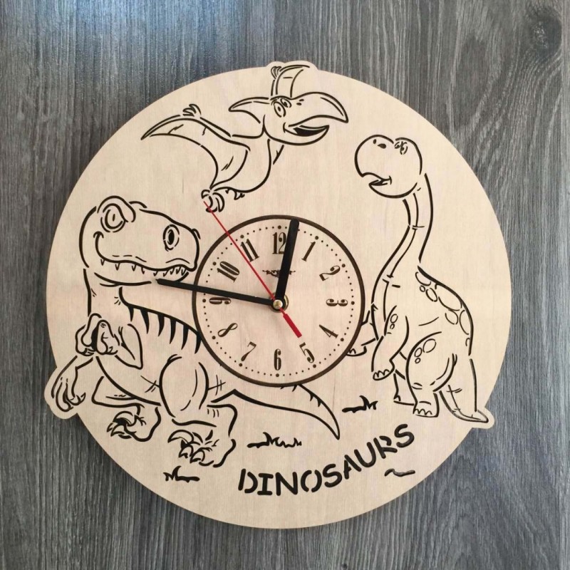 Детские дизайнерские часы из дерева «Динозавры»