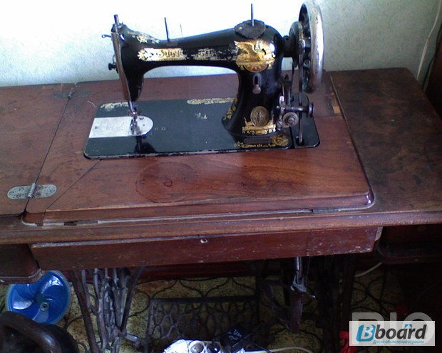 Фото 3. Антикварная швейная машинка Singer 1894 г