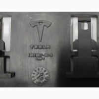 Кронштейн крепления электропроводки приборной панели кузова (нижней) Tesla