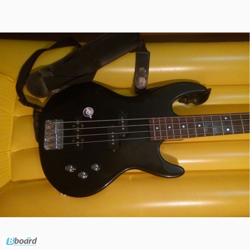 Фото 3. Продам бас-гитару Phil Pro MB11 +чехол Rockbag +Тюнер +Запасные струны