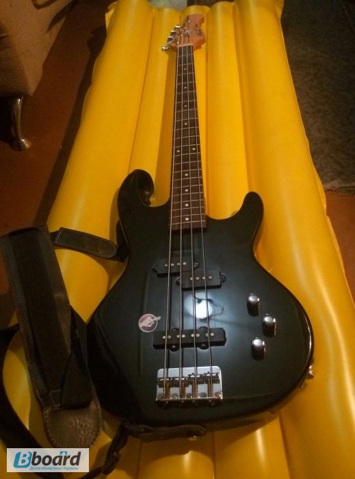 Фото 4. Продам бас-гитару Phil Pro MB11 +чехол Rockbag +Тюнер +Запасные струны