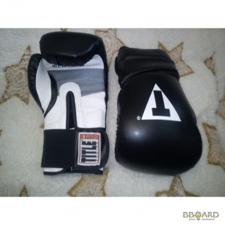 Продаются боксерские перчатки TITLE Boxing Revolution Hook and Loop Training Gloves с заст