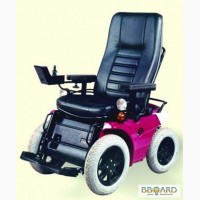 Новая инвалидная уличная коляска с электроприводом