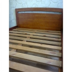 Двуспальная деревянная кровать+матрас