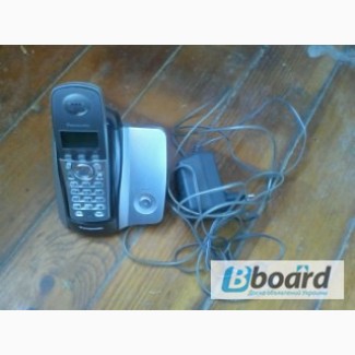 Продам радиотелефон (стационарный телефон) Panasonic KX-TCD215UAS