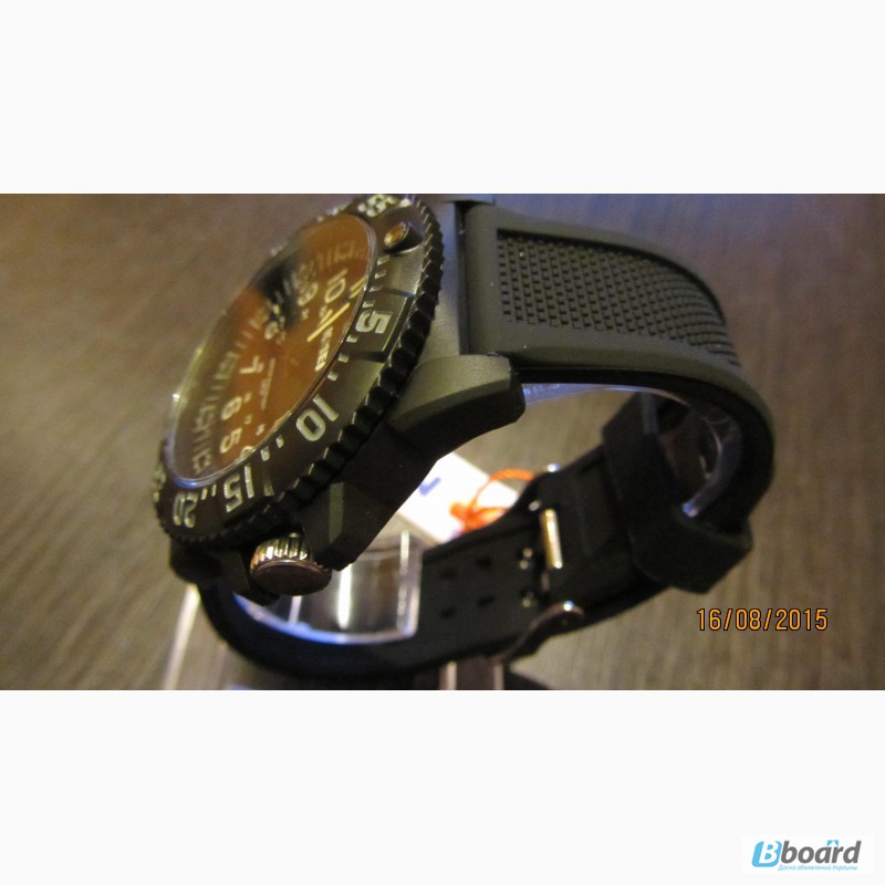 Фото 7. Тактические наручные часы Skmei 1078 с вращающимся базелем