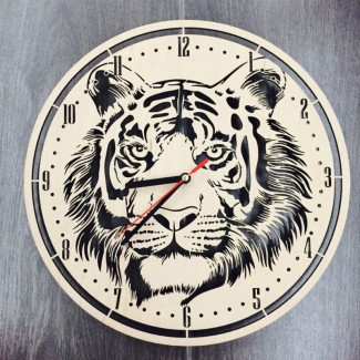 Круглые деревянные часы на стену «Тигр»