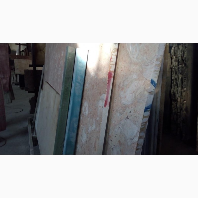 Фото 5. Десять миллиметров толщина мраморной плитки на метро Петровка