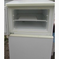 Холодильник з морозильною камерою -atlas c Германии