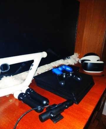 Фото 5. PlayStation 4 Pro (PS4 Pro) + VR шлем + moove и Aim Controller