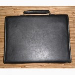 Деловой кожаный портфель
